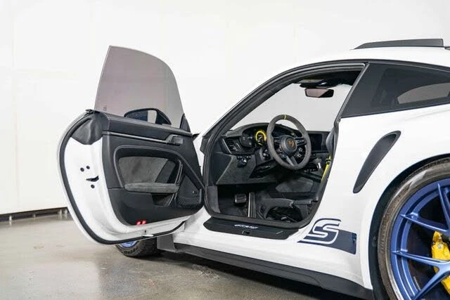 2024 Porsche 992 GT3 RS - Image 13 of 31