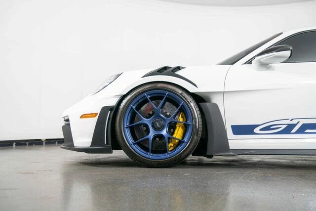 2024 Porsche 992 GT3 RS - Image 11 of 31