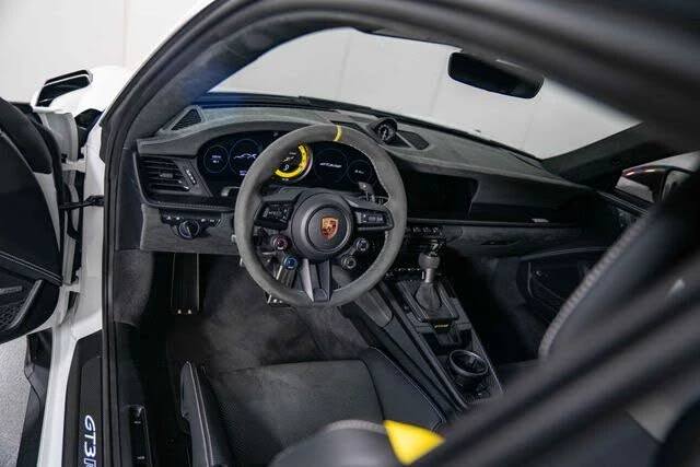 2024 Porsche 992 GT3 RS - Image 15 of 31