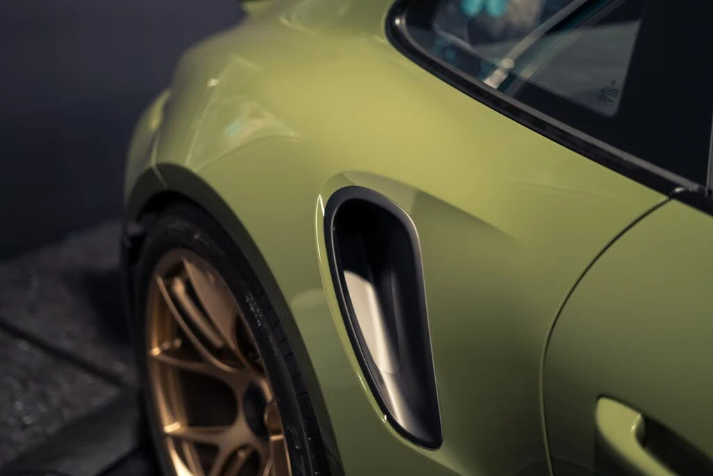 2024 Porsche 992 GT3 RS - Image 30 of 31