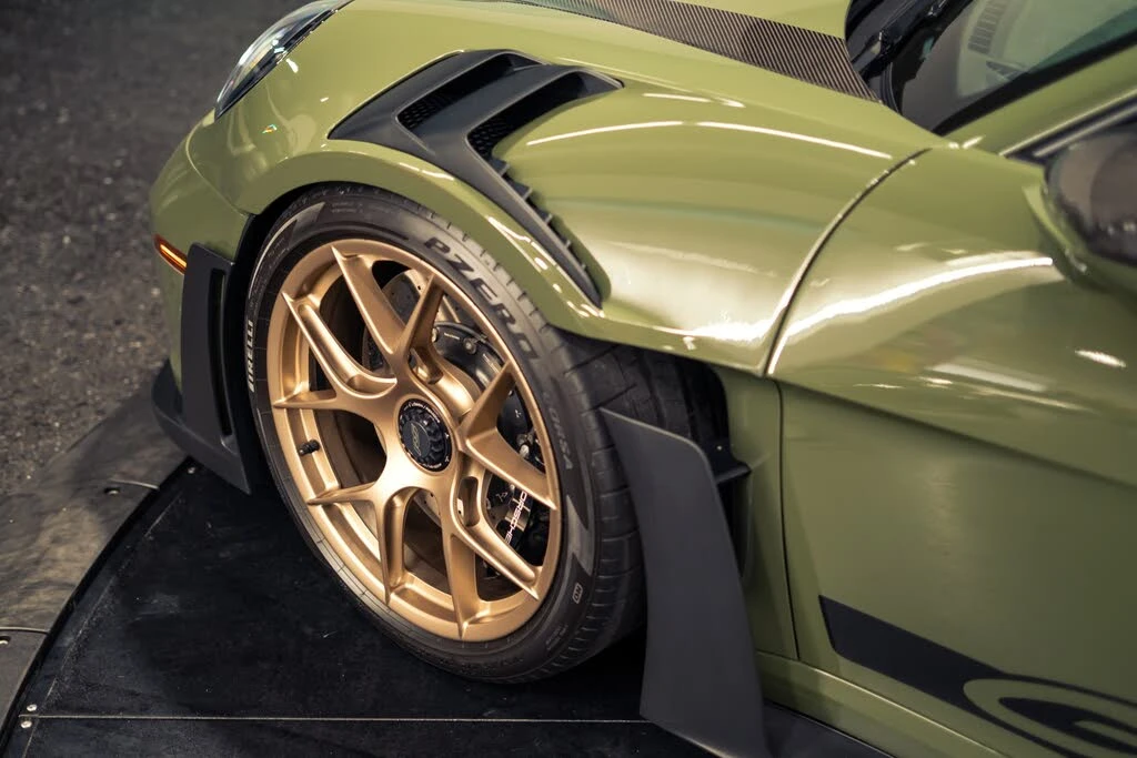 2024 Porsche 992 GT3 RS - Image 8 of 31