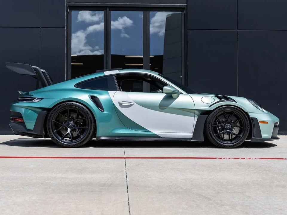 2024 Porsche 992 GT3 RS - Image 14 of 31