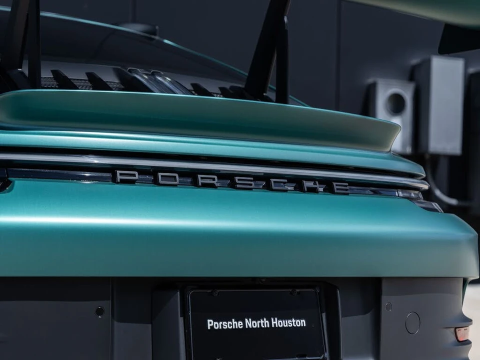 2024 Porsche 992 GT3 RS - Image 19 of 31