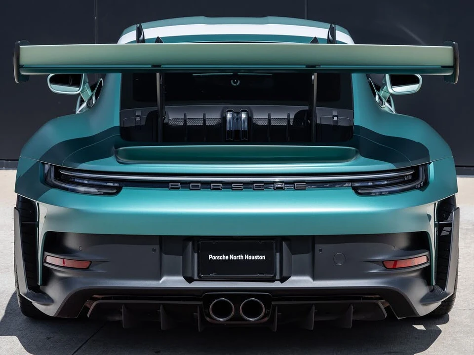 2024 Porsche 992 GT3 RS - Image 11 of 31