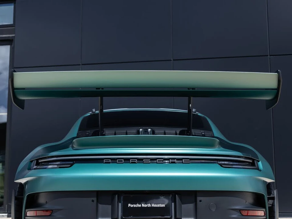 2024 Porsche 992 GT3 RS - Image 22 of 31