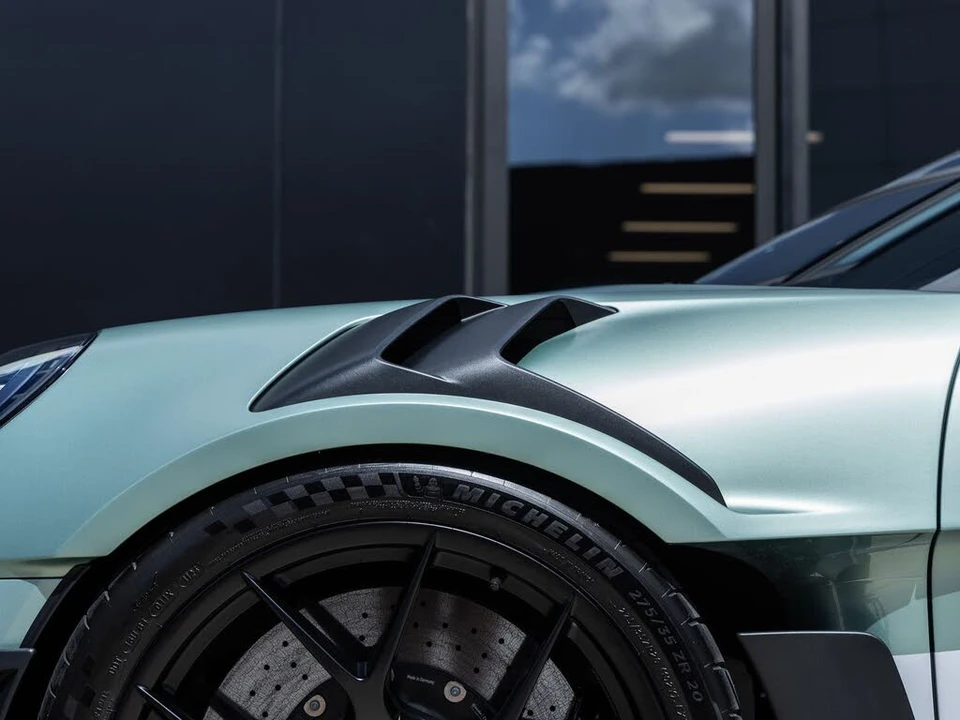 2024 Porsche 992 GT3 RS - Image 31 of 31