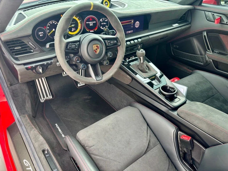 2024 Porsche 992 GT3 RS - Image 16 of 25