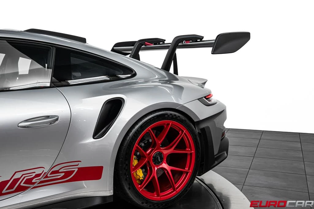2024 Porsche 992 GT3 RS - Image 17 of 31
