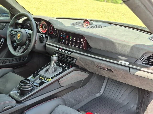 2024 Porsche 992 GT3 RS - Image 21 of 30