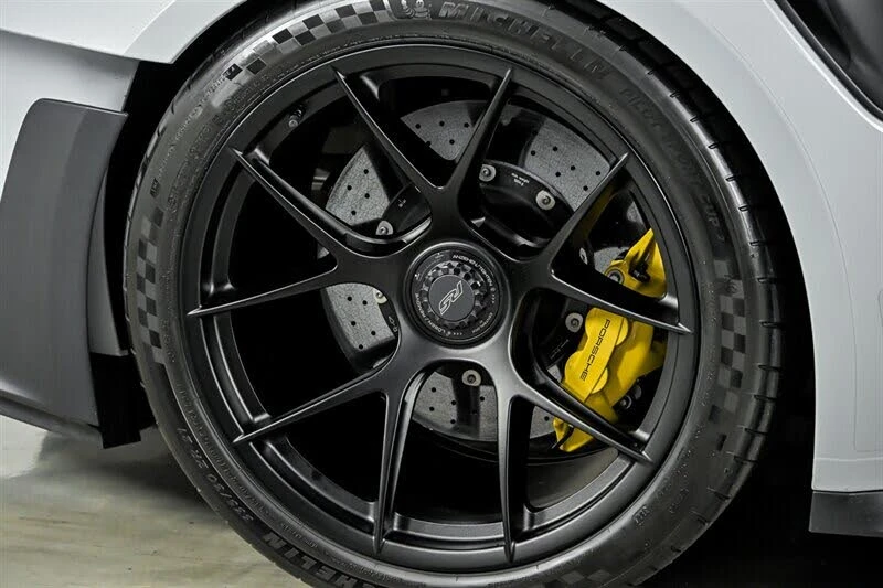 2024 Porsche 992 GT3 RS - Image 11 of 31
