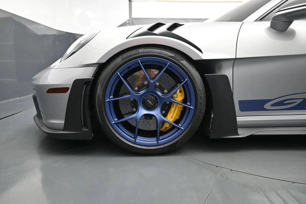 2024 Porsche 992 GT3 RS - Image 4 of 5