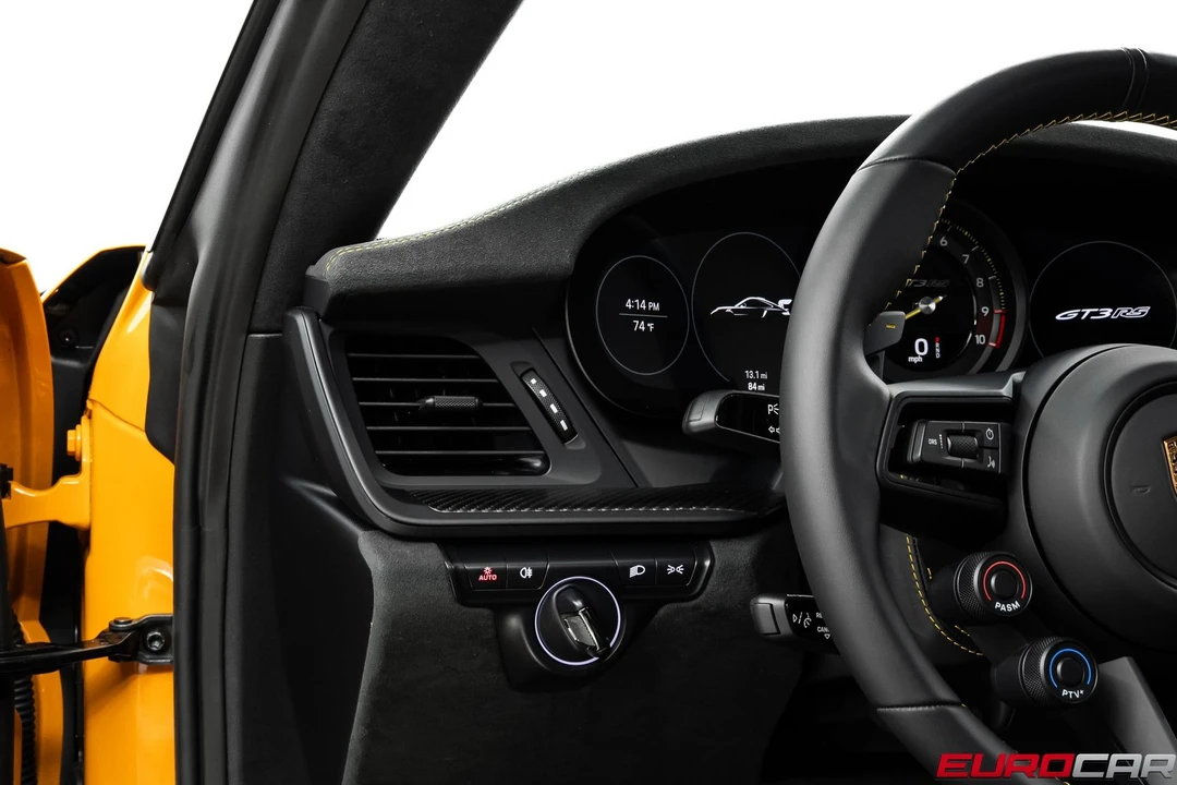 2024 Porsche 992 GT3 RS - Image 30 of 31