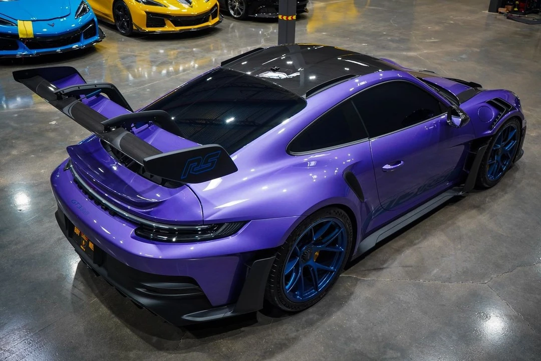 2024 Porsche 992 GT3 RS - Image 18 of 21