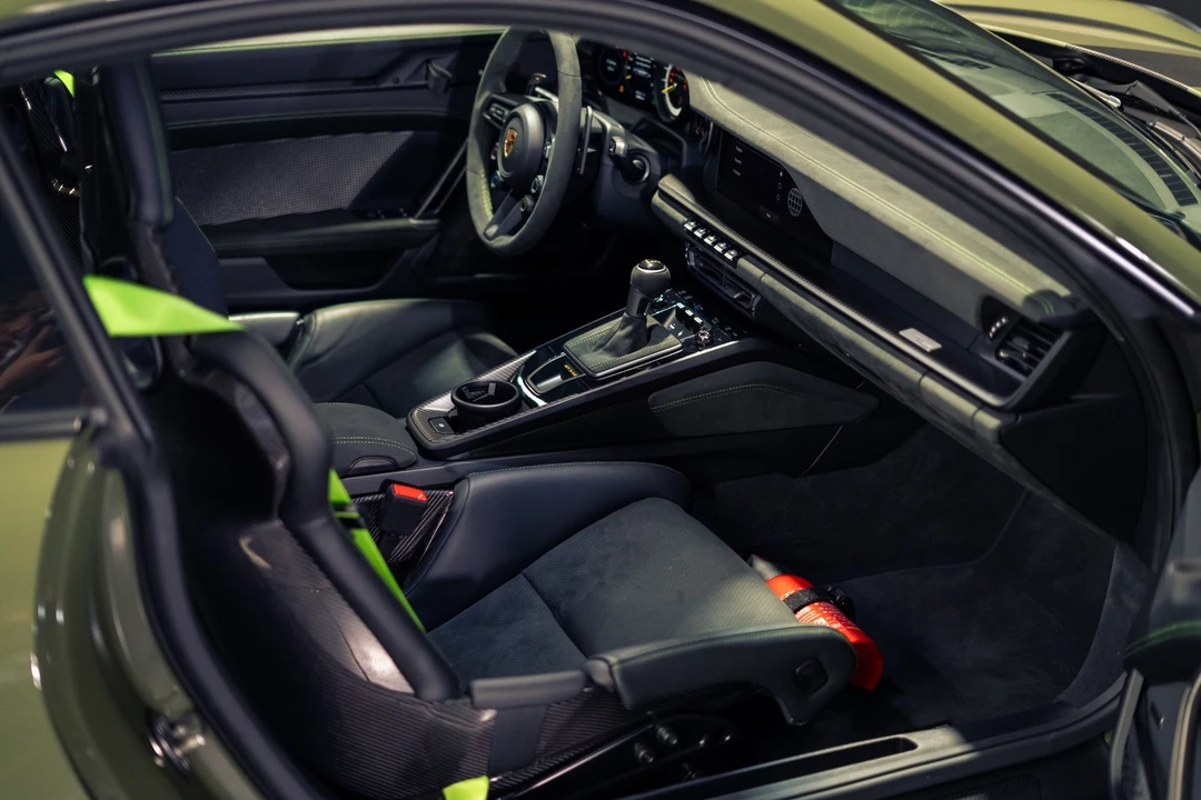 2024 Porsche 992 GT3 RS - Image 2 of 31