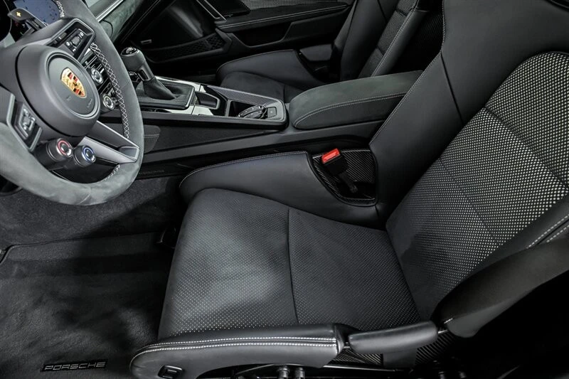 2024 Porsche 992 GT3 RS - Image 18 of 31