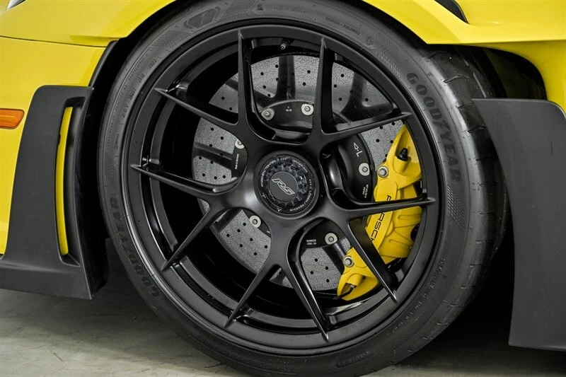 2024 Porsche 992 GT3 RS - Image 13 of 31