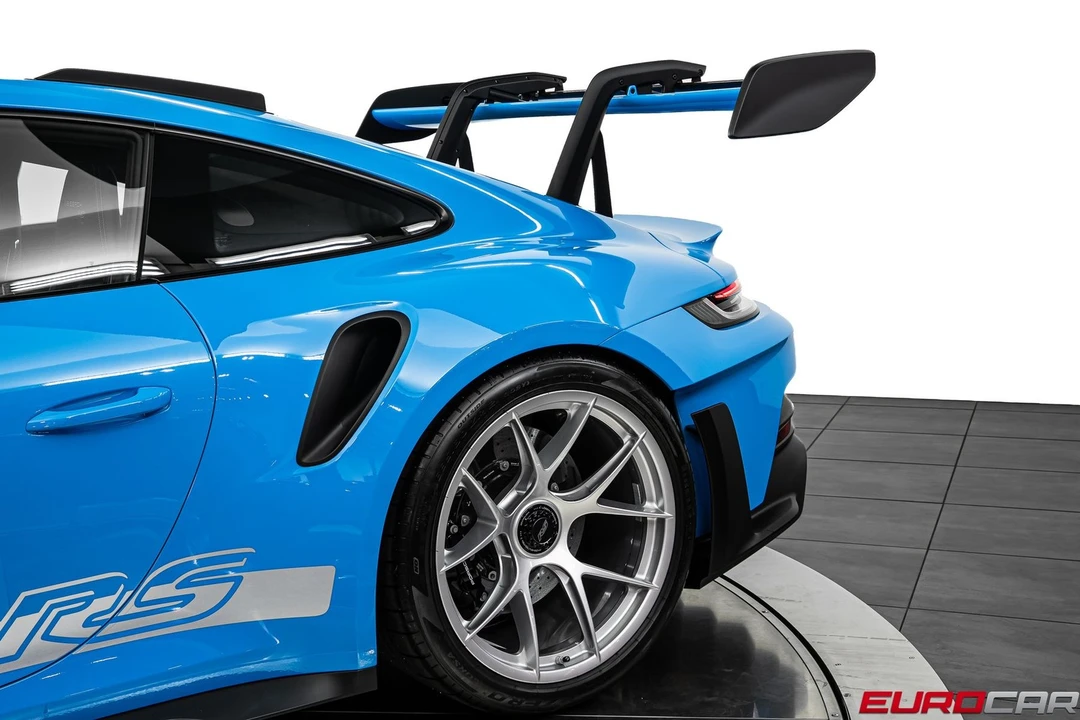 2024 Porsche 992 GT3 RS - Image 18 of 31