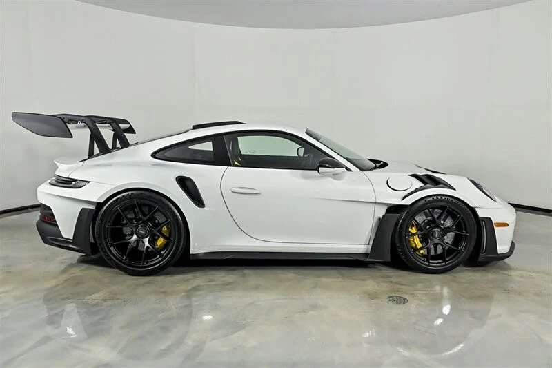 2024 Porsche 992 GT3 RS - Image 10 of 31
