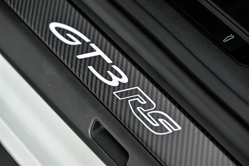 2024 Porsche 992 GT3 RS - Image 26 of 31