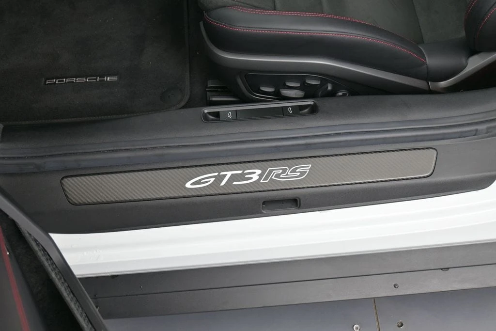 2024 Porsche 992 GT3 RS - Image 16 of 31