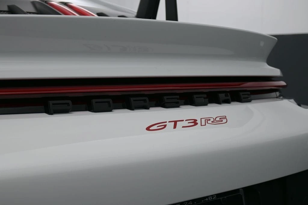 2024 Porsche 992 GT3 RS - Image 13 of 31