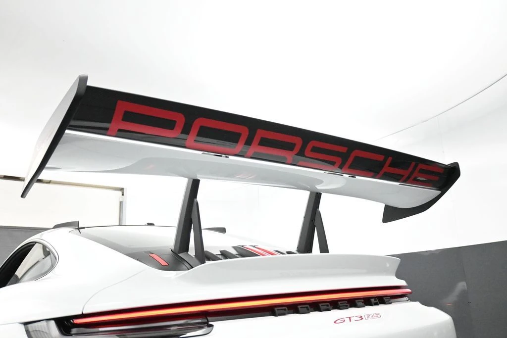 2024 Porsche 992 GT3 RS - Image 30 of 31