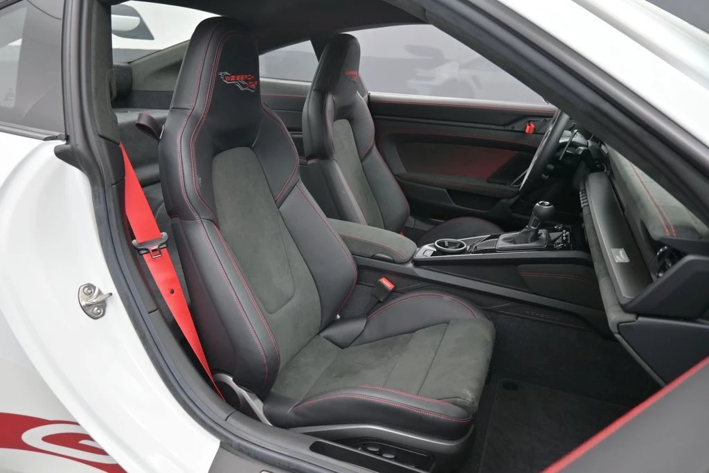 2024 Porsche 992 GT3 RS - Image 27 of 31