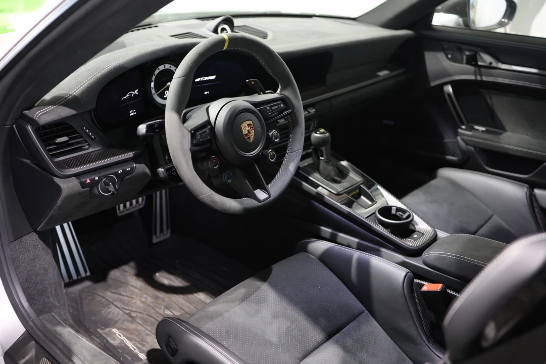 2024 Porsche 992 GT3 RS - Image 15 of 22