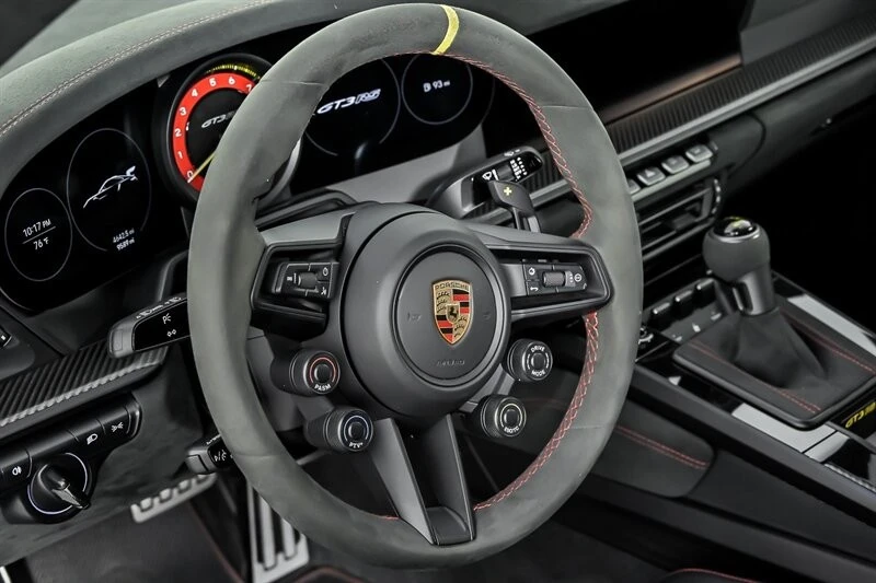2024 Porsche 992 GT3 RS - Image 24 of 31