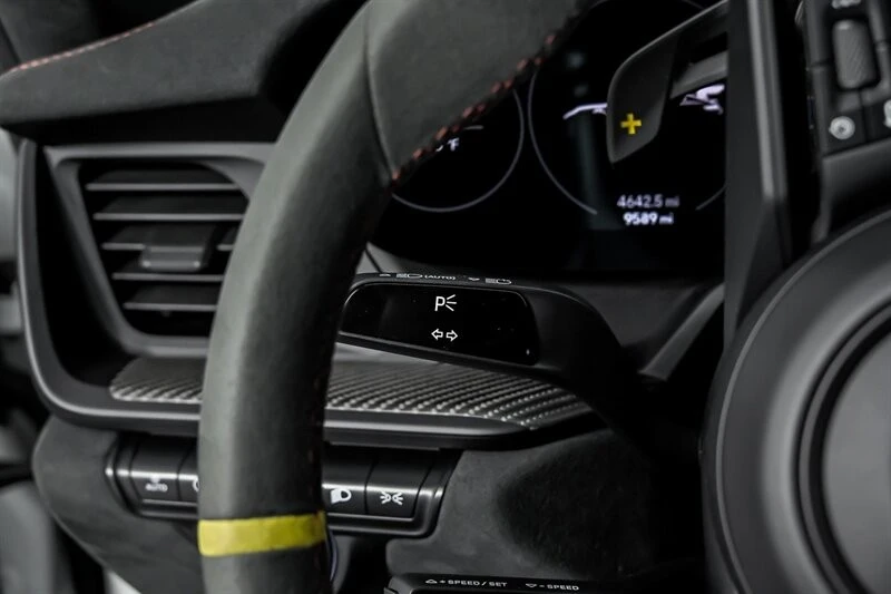 2024 Porsche 992 GT3 RS - Image 29 of 31