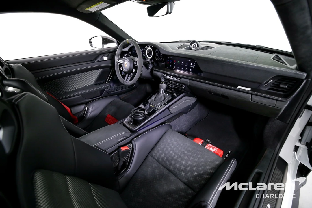 2024 Porsche 992 GT3 RS - Image 17 of 21