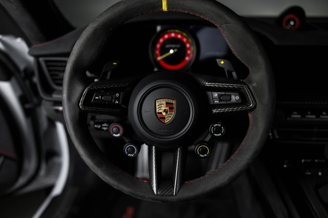 2024 Porsche 992 GT3 RS - Image 14 of 31