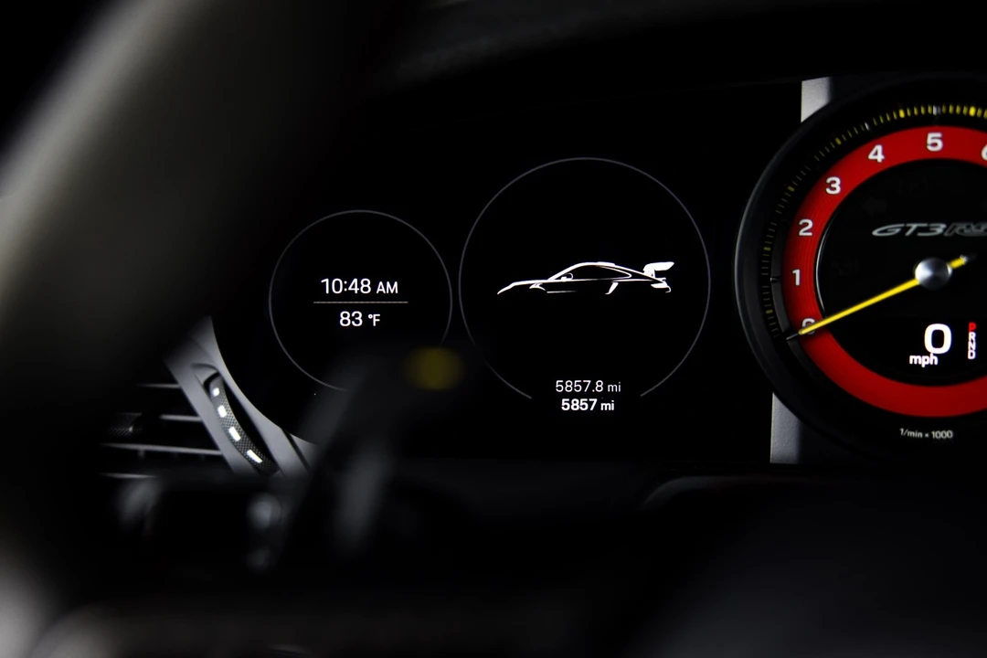 2024 Porsche 992 GT3 RS - Image 15 of 31