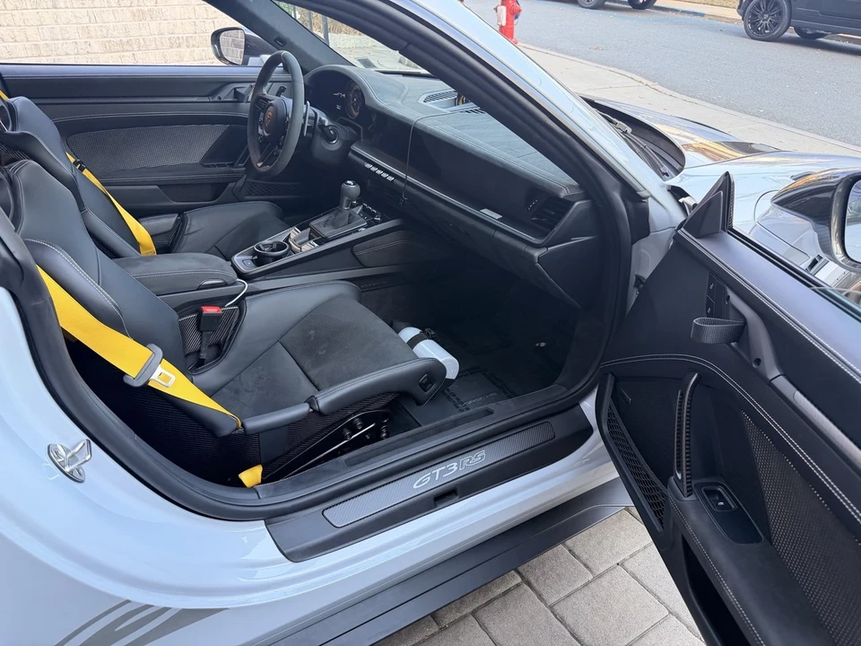 2024 Porsche 992 GT3 RS - Image 18 of 20