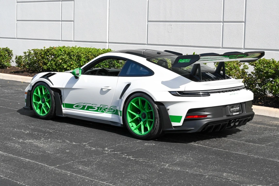 2024 Porsche 992 GT3 RS - Image 23 of 31