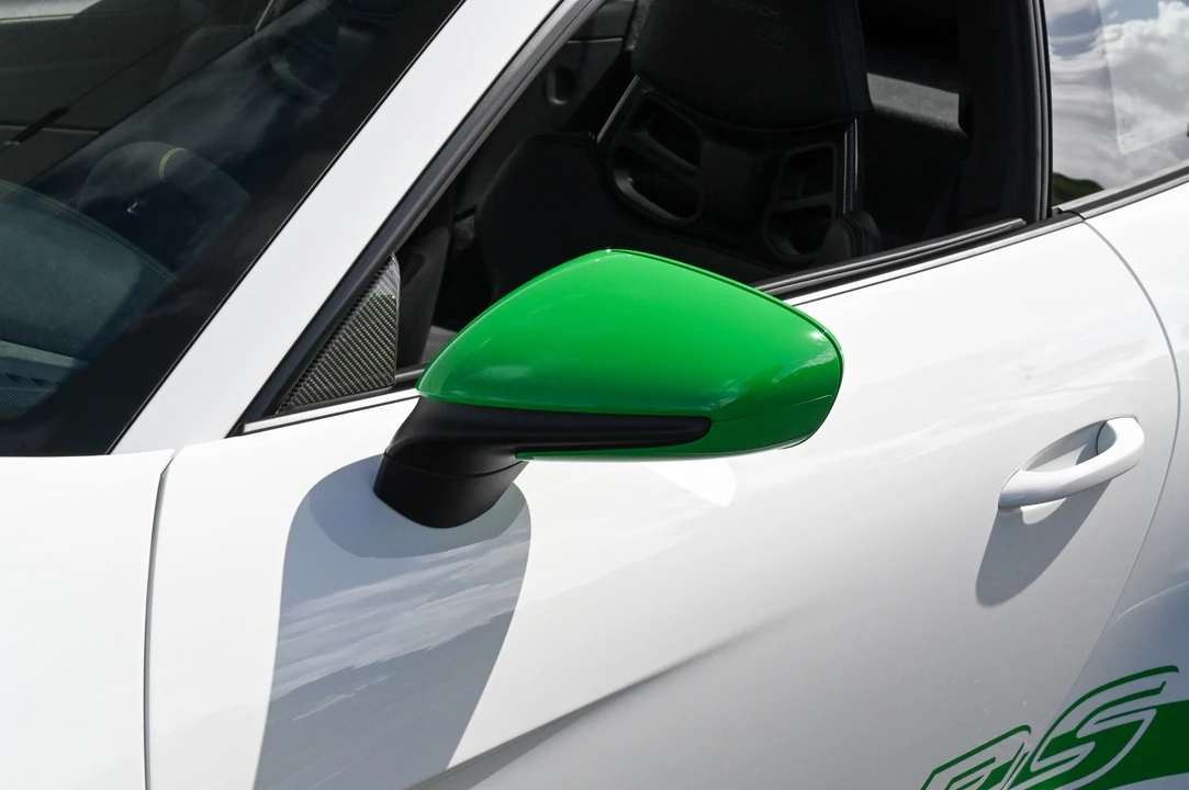 2024 Porsche 992 GT3 RS - Image 21 of 31