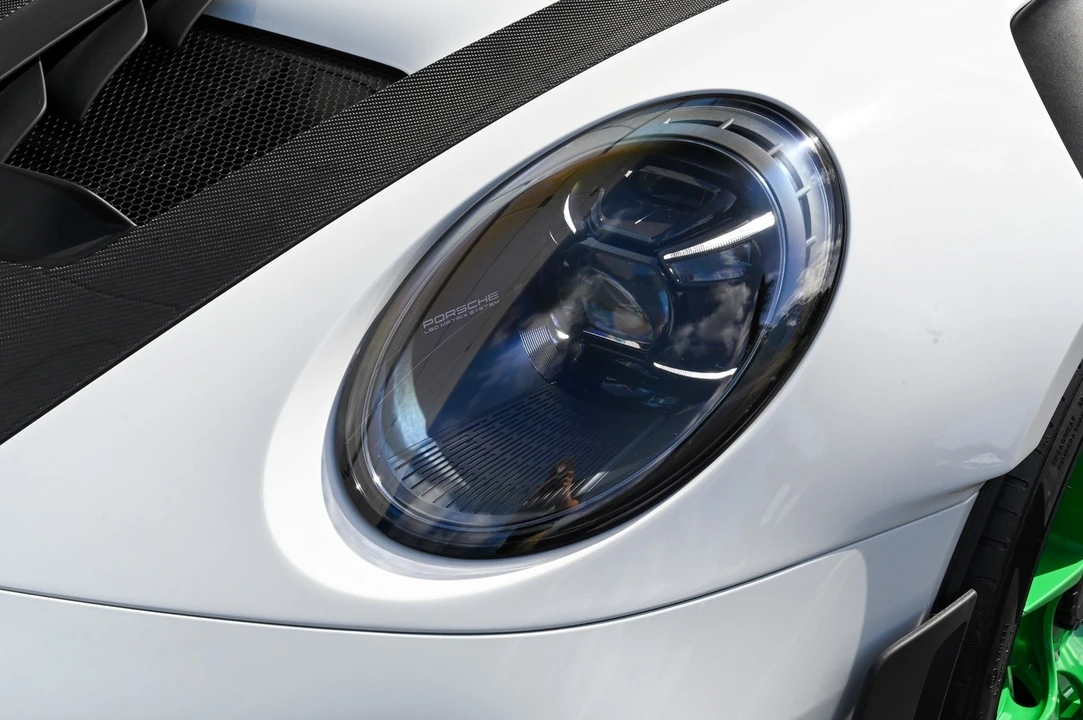 2024 Porsche 992 GT3 RS - Image 19 of 31