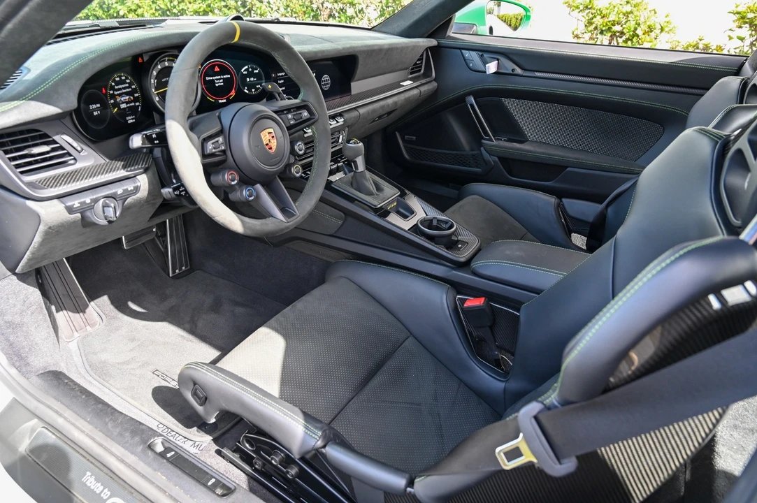2024 Porsche 992 GT3 RS - Image 30 of 31