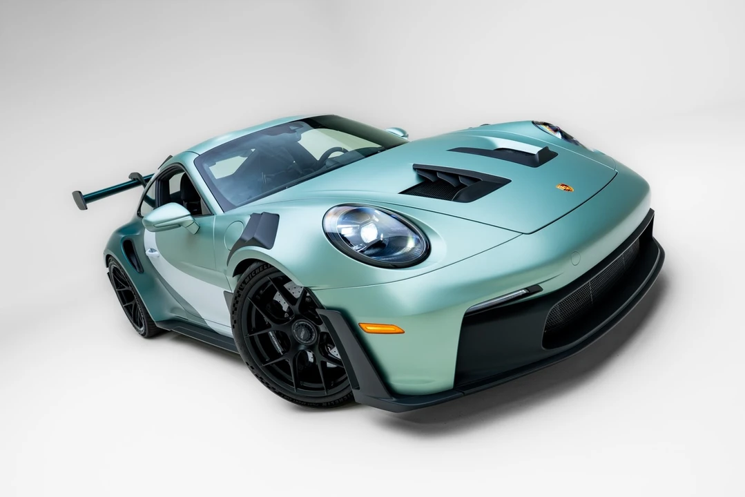 2024 Porsche 992 GT3 RS - Image 30 of 31