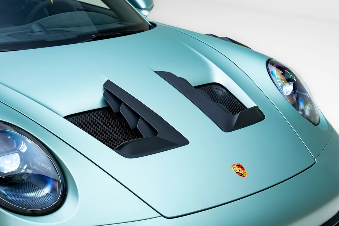 2024 Porsche 992 GT3 RS - Image 15 of 31