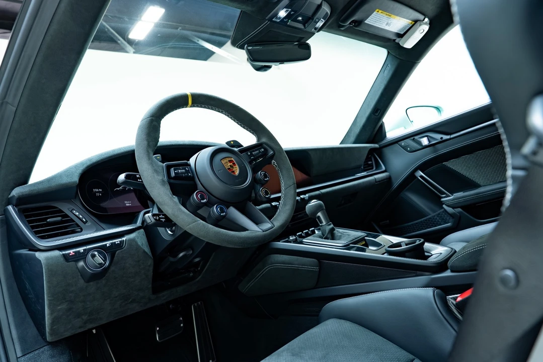 2024 Porsche 992 GT3 RS - Image 2 of 31