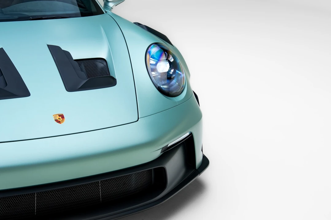 2024 Porsche 992 GT3 RS - Image 10 of 31