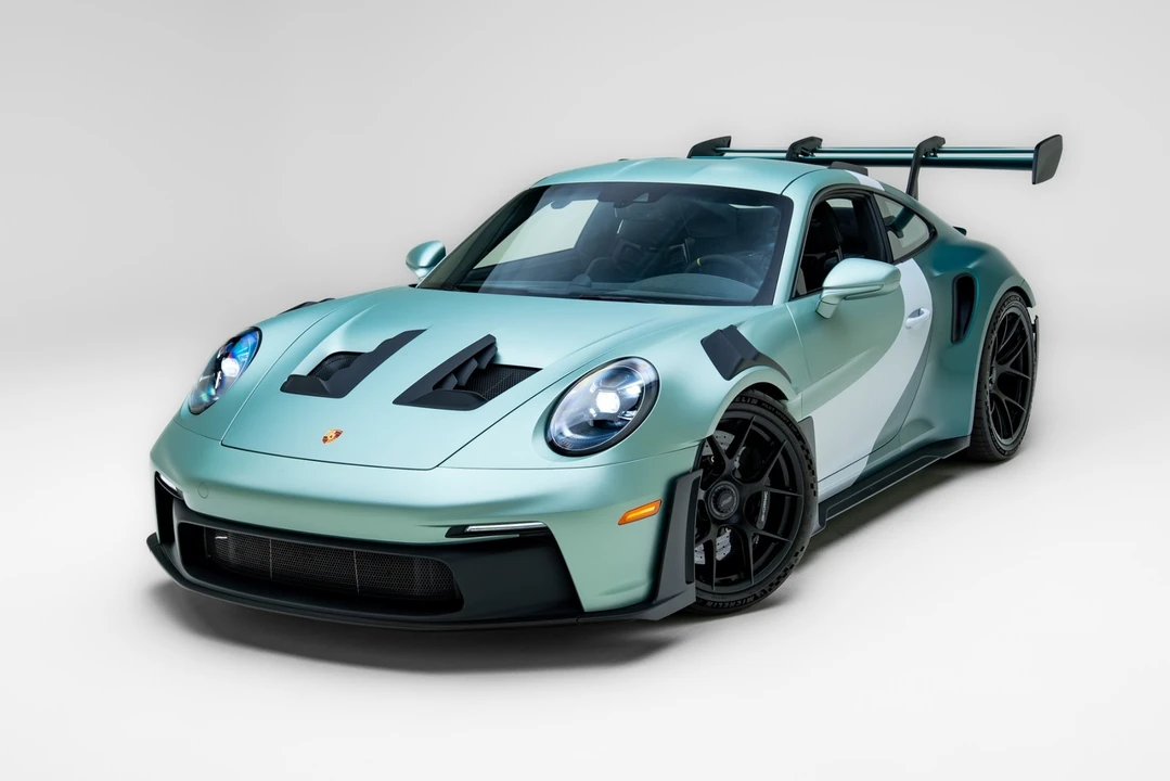 2024 Porsche 992 GT3 RS - Image 24 of 31
