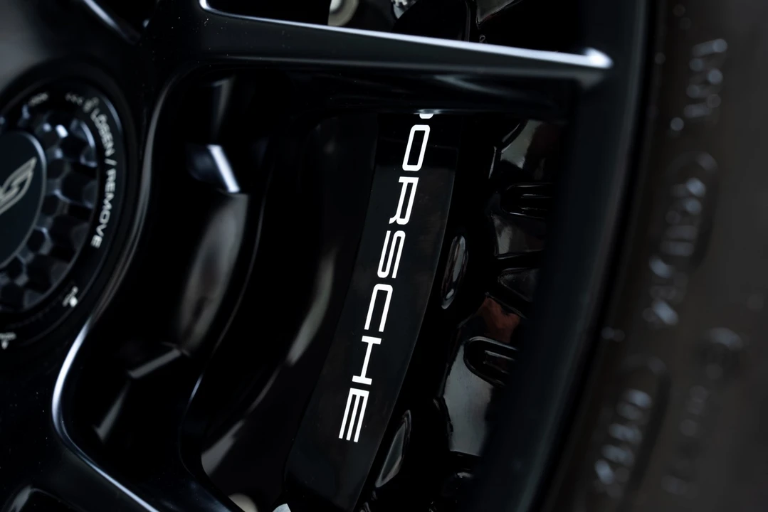 2024 Porsche 992 GT3 RS - Image 27 of 31