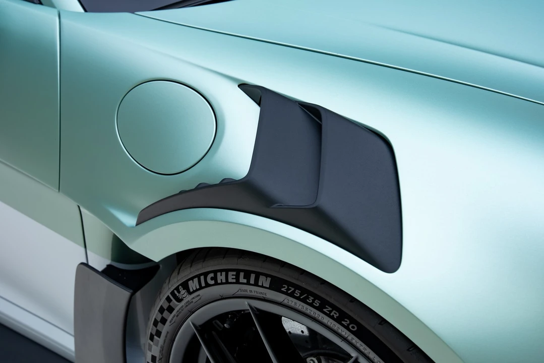 2024 Porsche 992 GT3 RS - Image 17 of 31