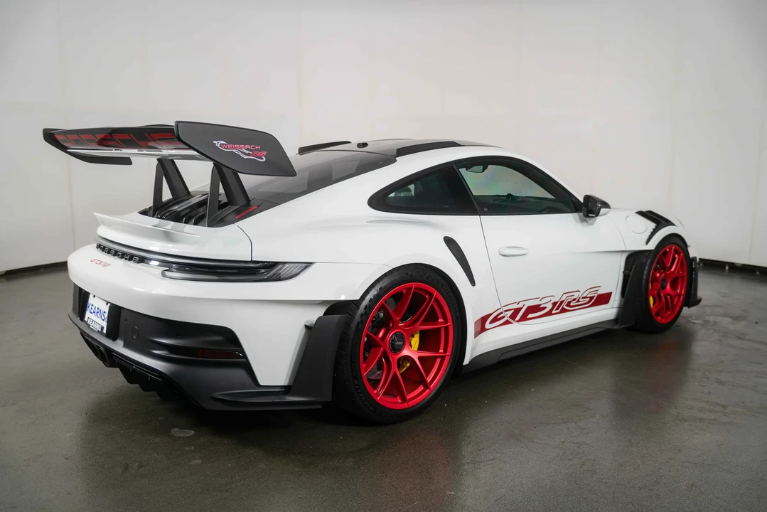 2024 Porsche 992 GT3 RS - Image 9 of 31
