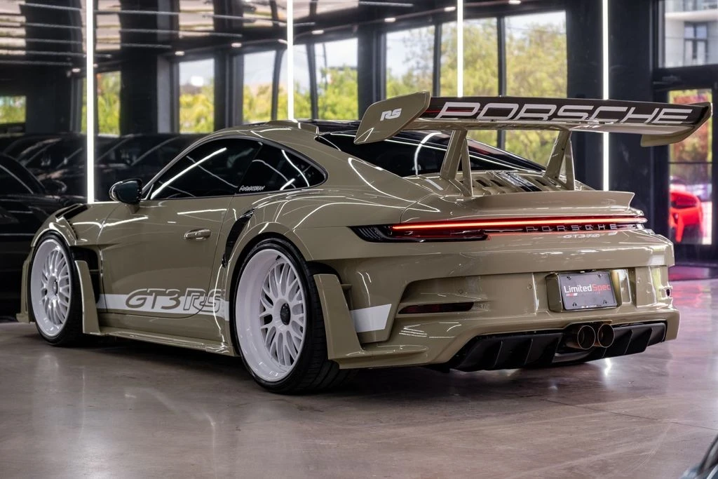 2024 Porsche 992 GT3 RS - Image 30 of 31