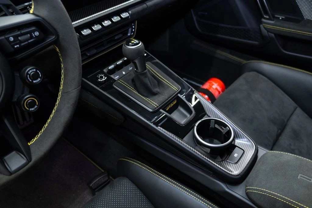 2024 Porsche 992 GT3 RS - Image 26 of 31