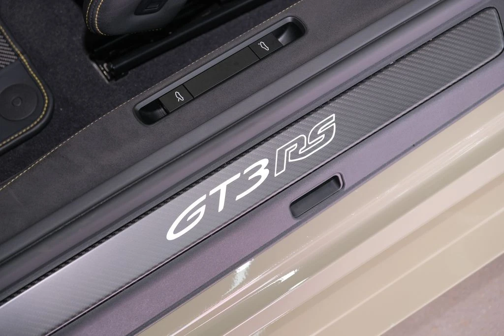 2024 Porsche 992 GT3 RS - Image 18 of 31