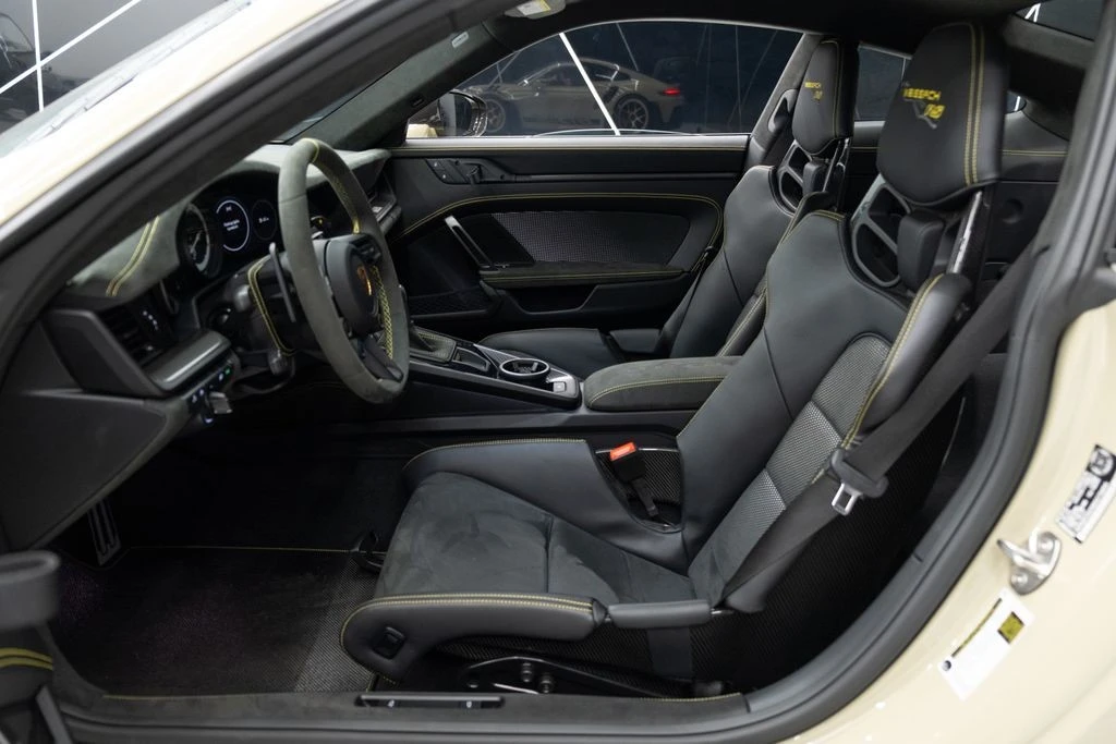2024 Porsche 992 GT3 RS - Image 25 of 31